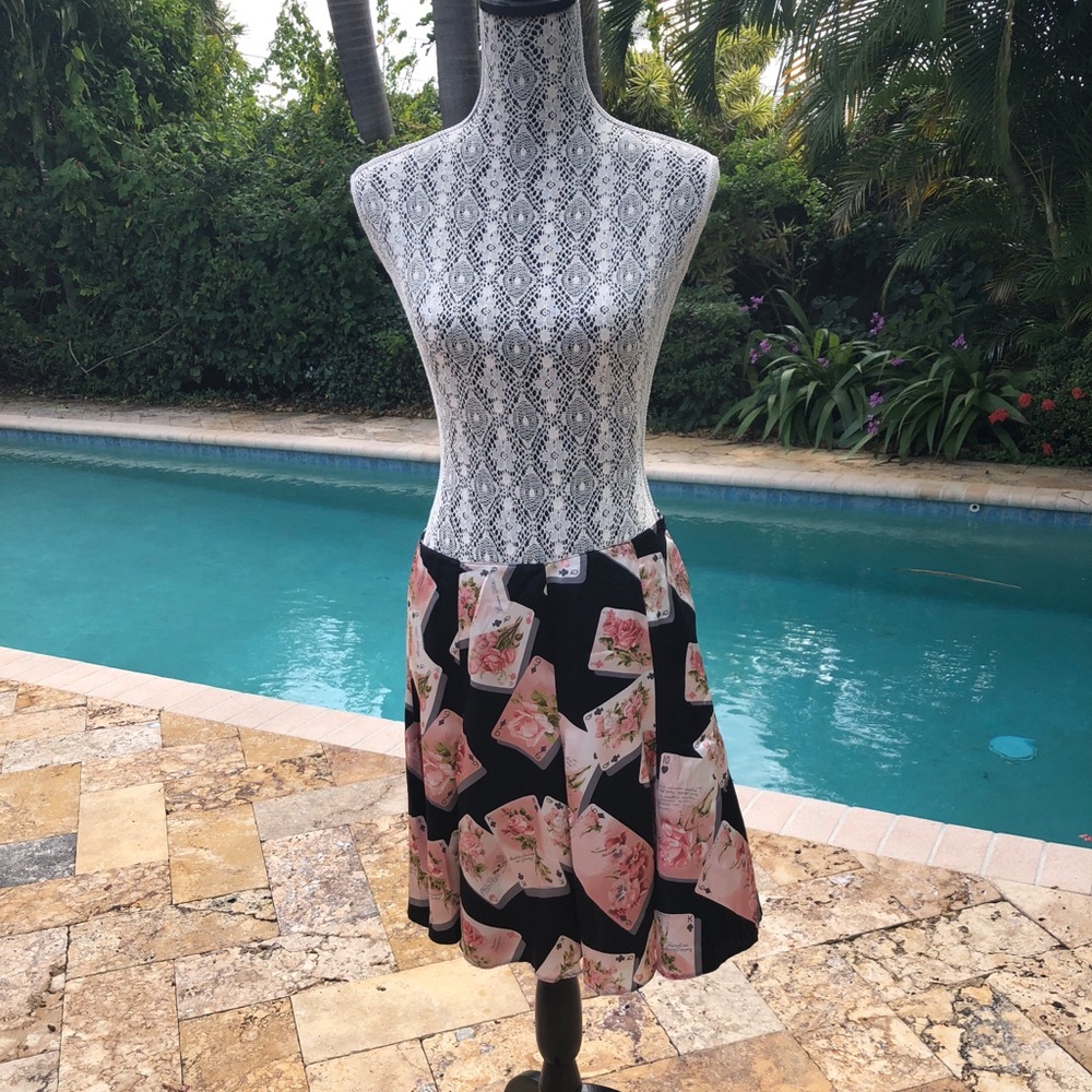 Pure silk skirt : size 6/ small